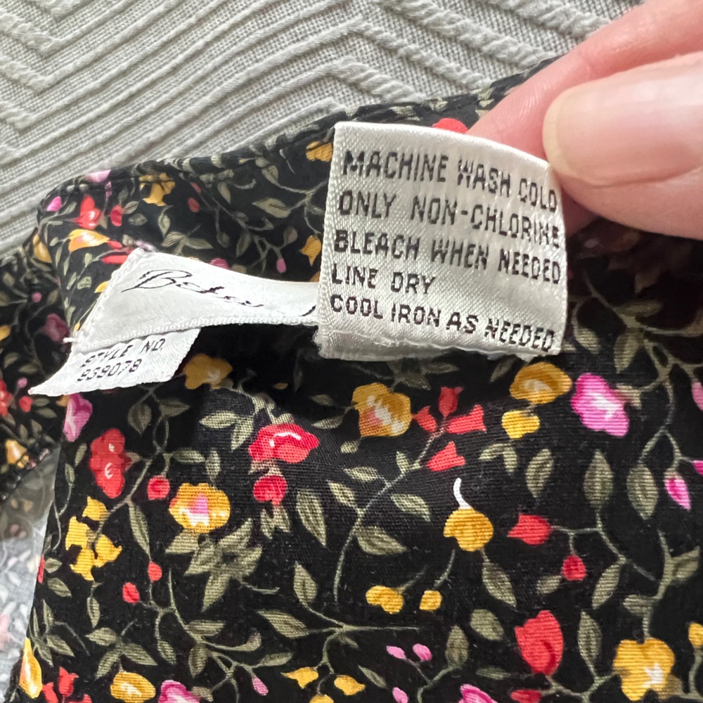 Vintage 90’s Betsy Lauren - ditsy floral print on black mini dress - size 10 - Picture 14 of 14